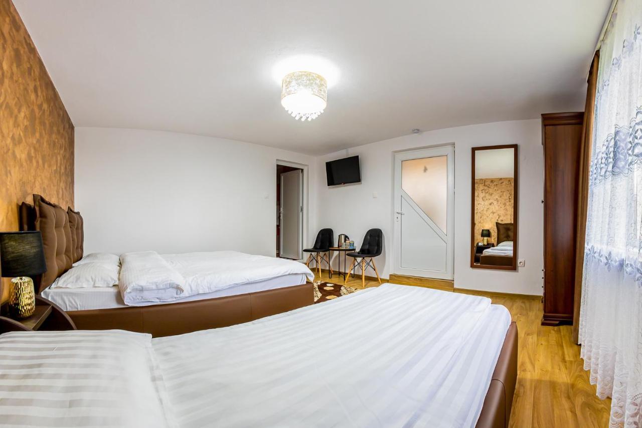 Pensiunea Valea Magurii Novaci-Străini Extérieur photo