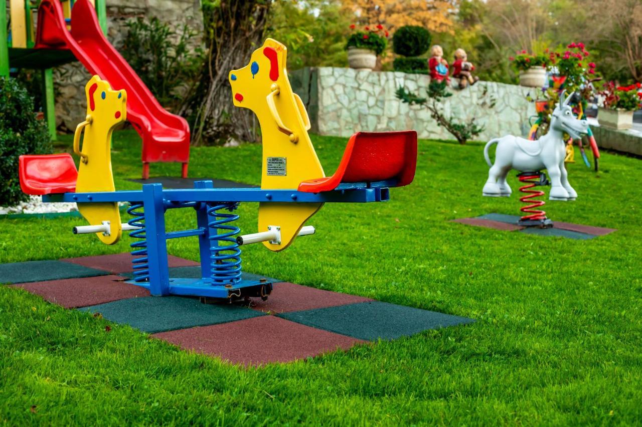 Pensiunea Valea Magurii Novaci-Străini Extérieur photo
