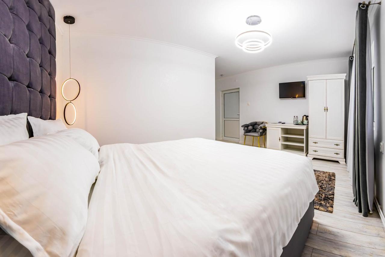 Pensiunea Valea Magurii Novaci-Străini Extérieur photo