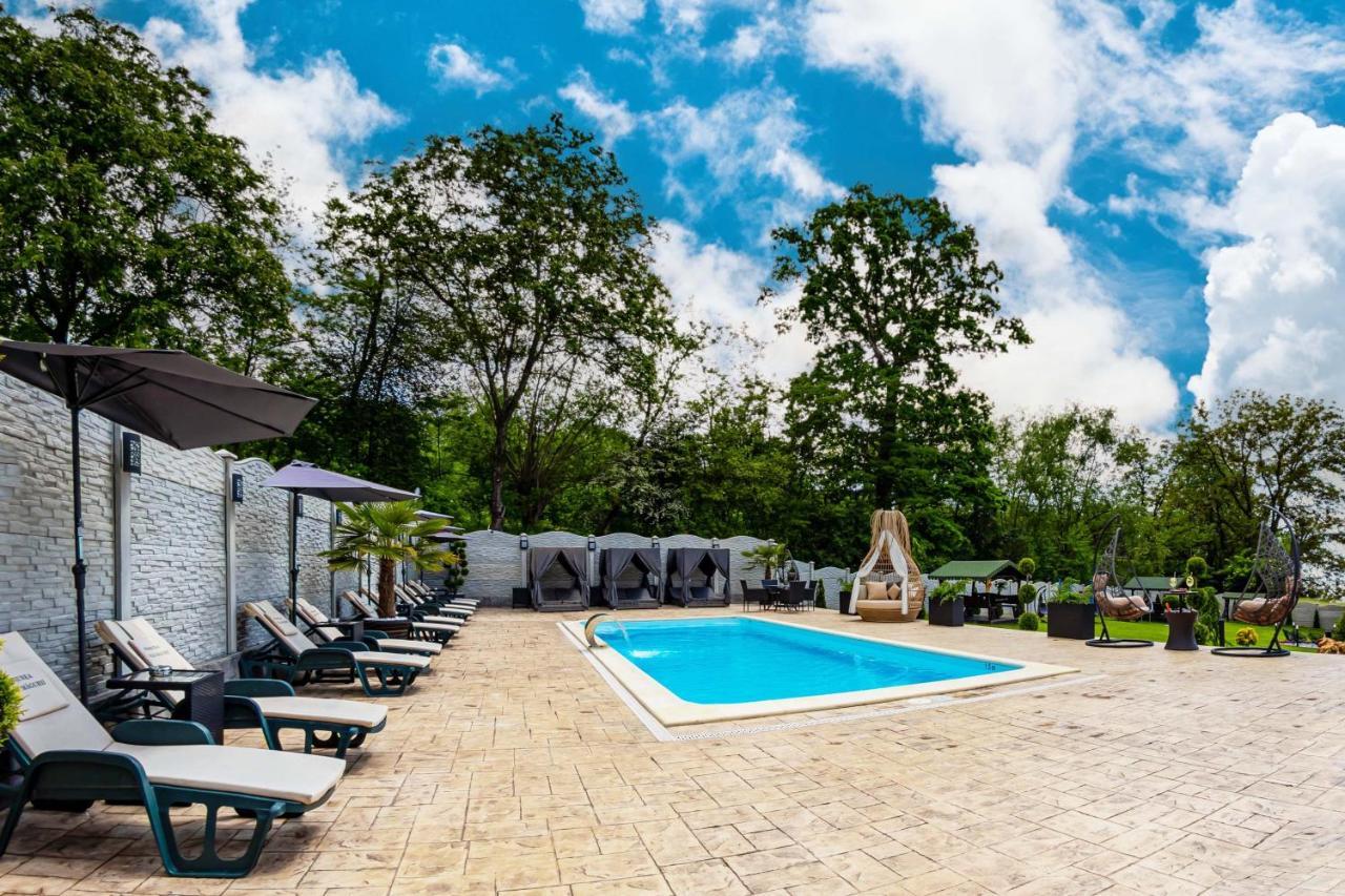 Pensiunea Valea Magurii Novaci-Străini Extérieur photo