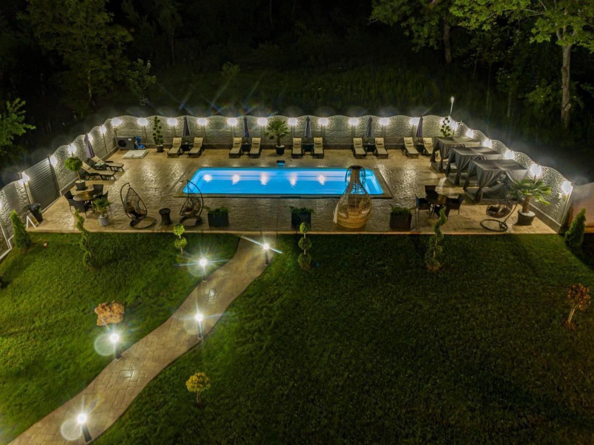 Pensiunea Valea Magurii Novaci-Străini Extérieur photo